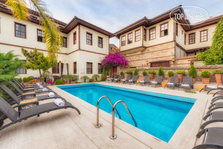 Фото Tuvana Hotel