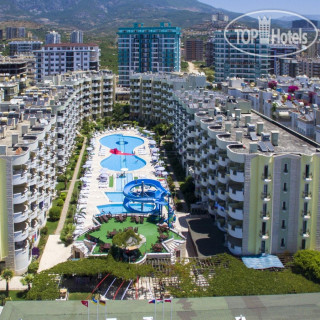 Photos May Garden Club Hotel