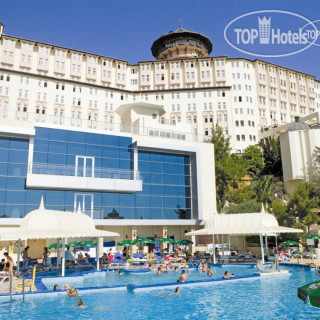 Photos Ladonia Adakule