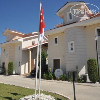 Photos Oasis Village Hotel