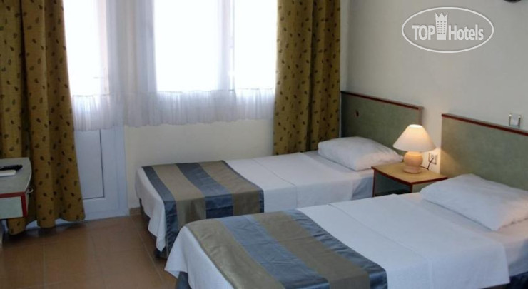 New photos from tourists Holiday Hotel