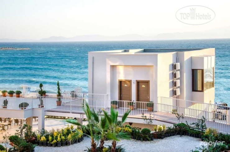 New photos from tourists Ladies Beach Residence