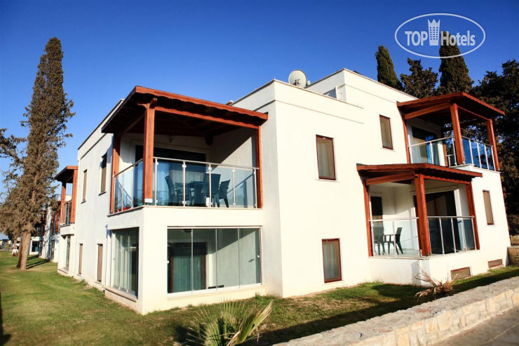 Hotel photo Parilti Beach & Apartments 