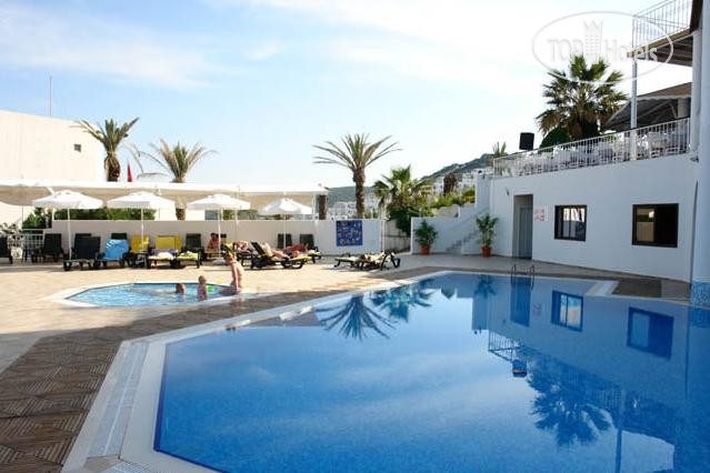 New photos from tourists Rosso Verde 4*