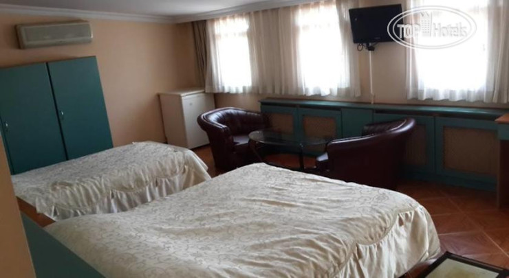 New photos from tourists Devman Hotel