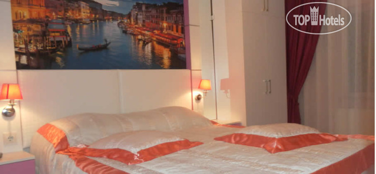 Новые добавленные фото туристов La White Hotel 