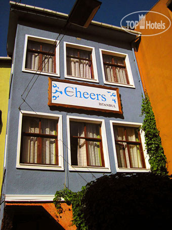 Hotelier's photos Cheers Hostel