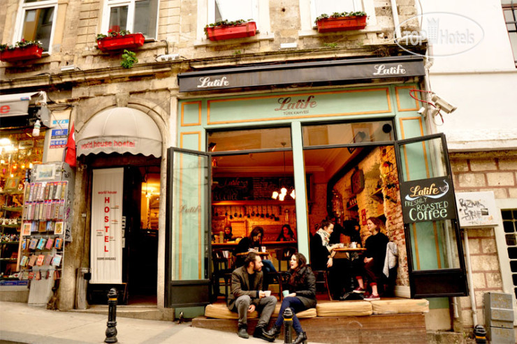 Hotelier's photos World House Hostel