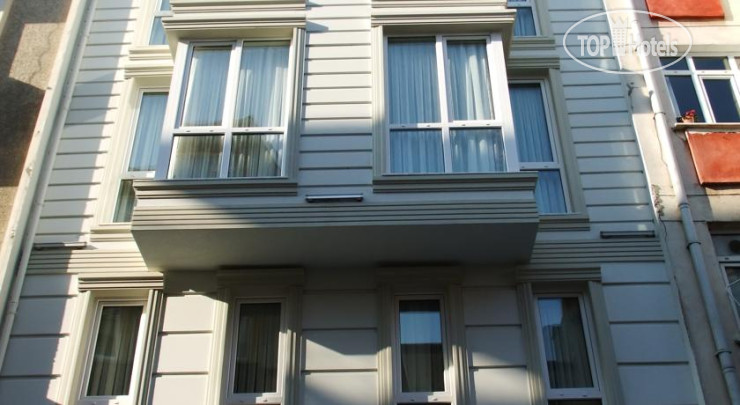 Hotel photo By Home Hotel 