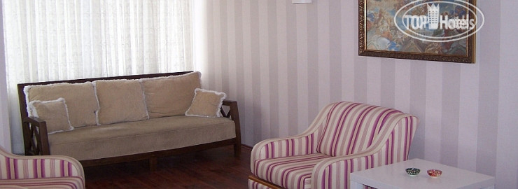 Hotelier's photos Airport House Hotel