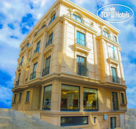 Hotelier's photos Deluxe Newport Hotel