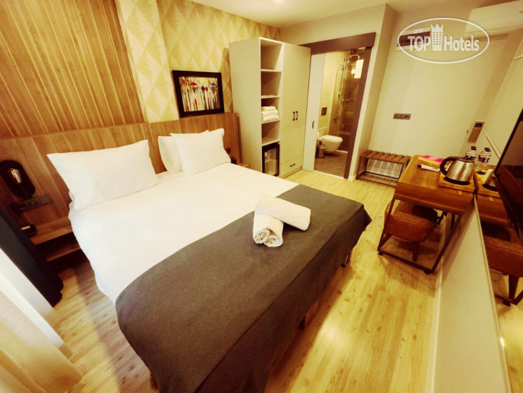 New photos from tourists Le Port Hotel