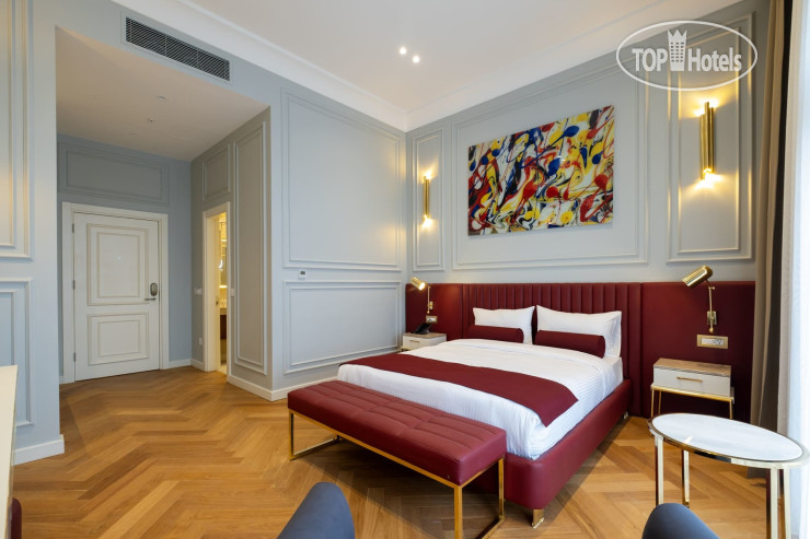 Hotelier's photos New Inn Hotel Old Town 4*