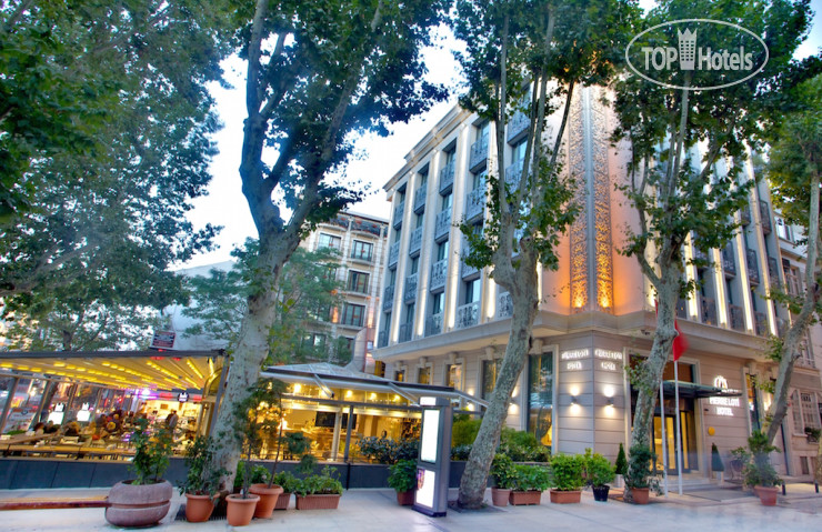 Новые добавленные фото туристов Pierre Loti Hotel 4*