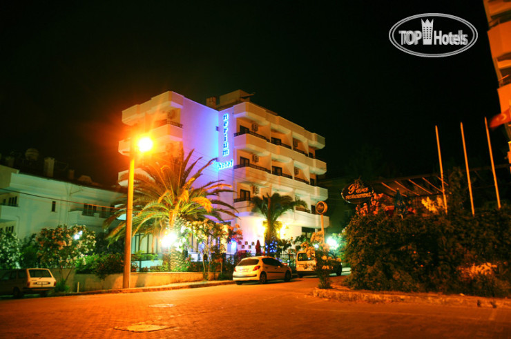 Hotelier's photos Avisos 2*