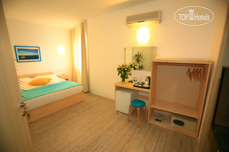 New photos from tourists Citi Hotel