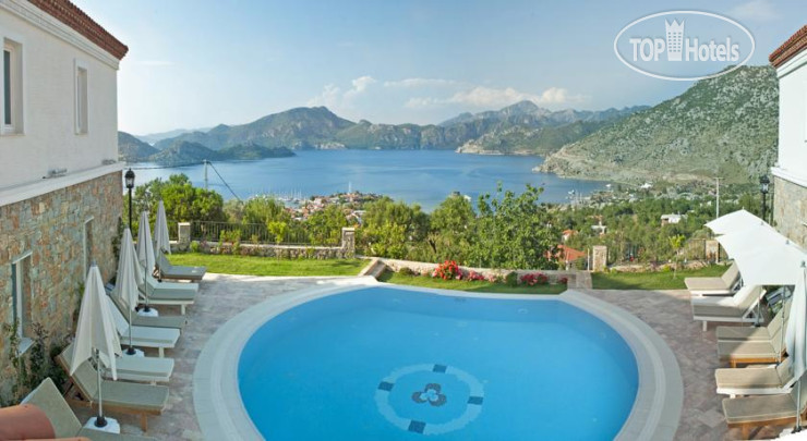 New photos from tourists Swan Lake Hotel