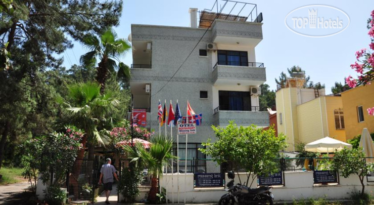 Hotelier's photos Missing-Link Hotel