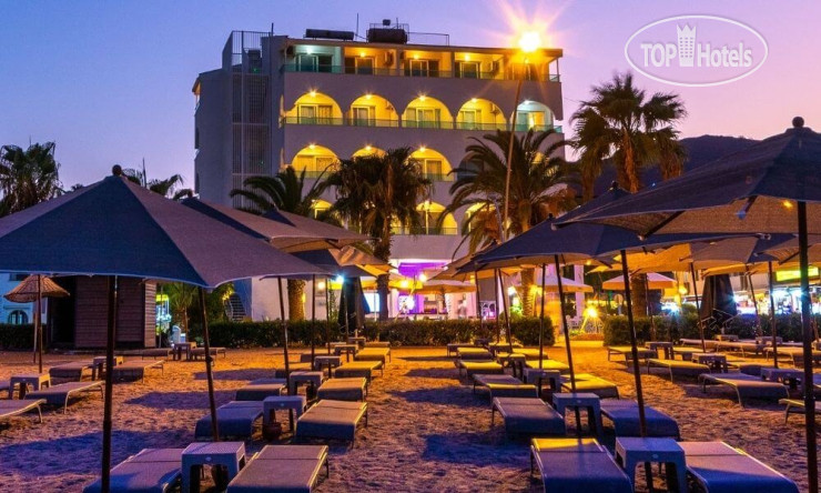 Photos Contess By Faros