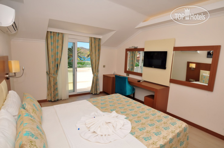 New photos from tourists Yeniceri 2*