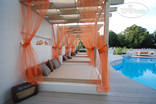 New photos from tourists Yacht Boheme Hotel