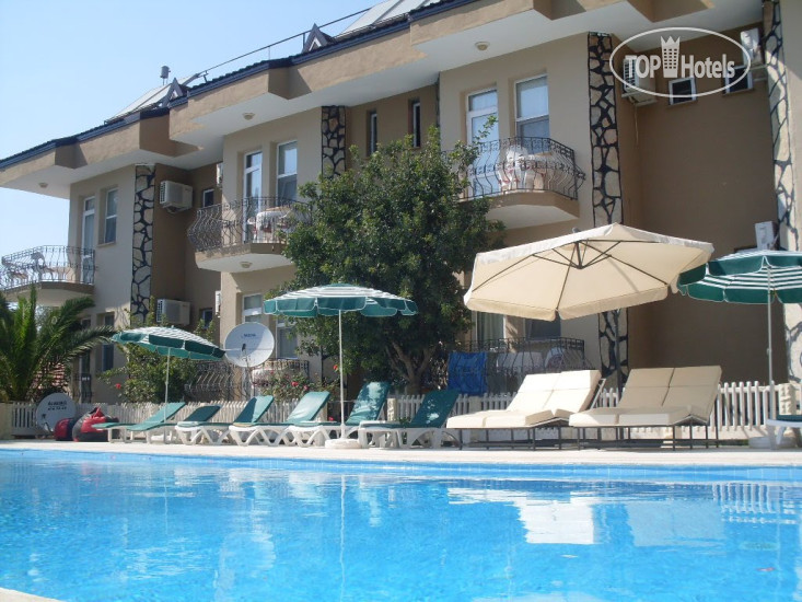 Hotelier's photos Club La Perla Hotel