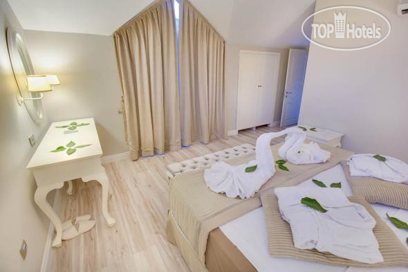 Hotelier's photos Pinehill Hotel & Suites 3*