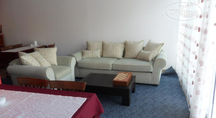 New photos from tourists Status Hotel 2*