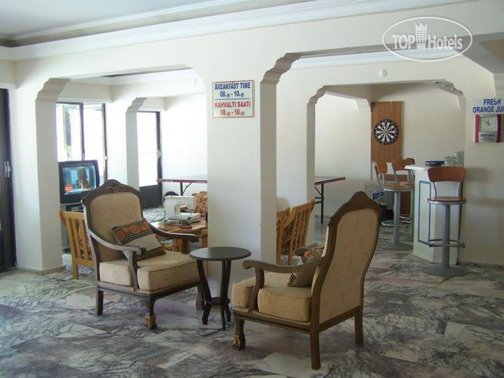 New photos from tourists Golden Beach
