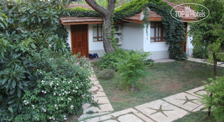 Hotelier's photos Arya Holiday Houses 2*