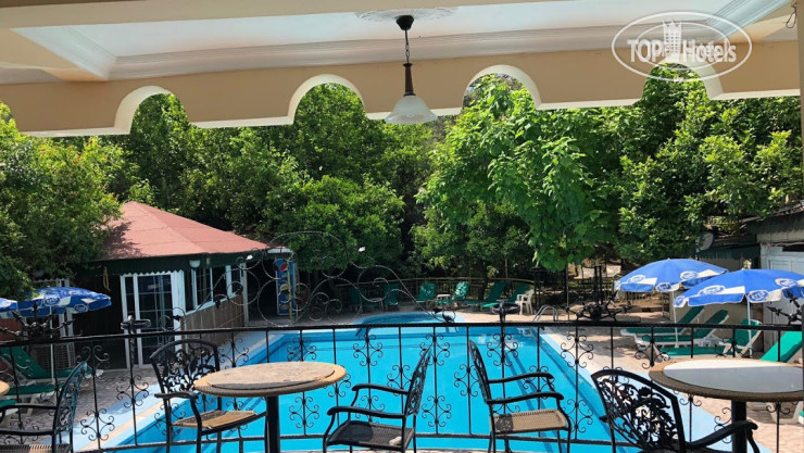 Hotel photo Kromer Garden Hotel 3*