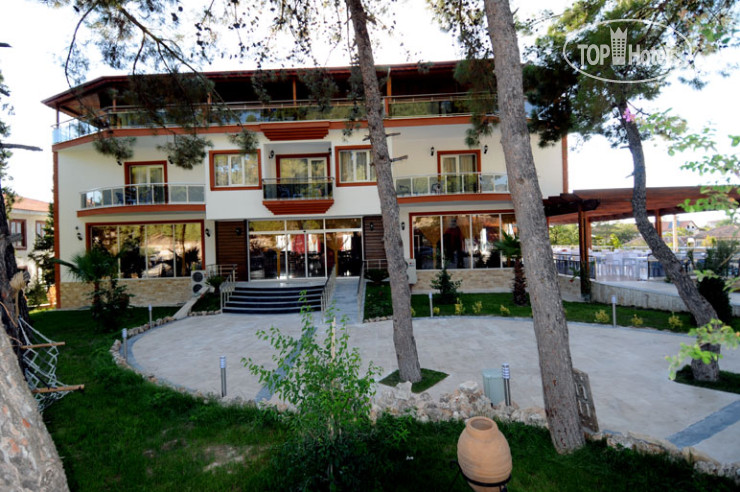 New photos from tourists White Heaven Hotel