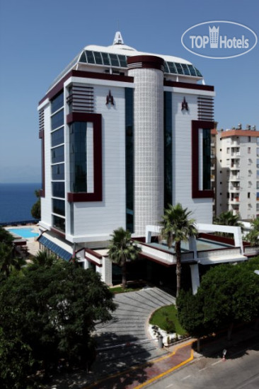 Hotelier's photos Delta Hotels by Marriott Antalya Lara 5*