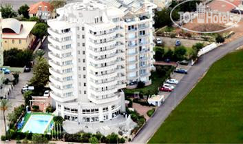 Hotelier's photos The Corner Park 4*