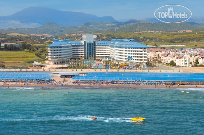 Hotelier's photos Crystal Admiral Resort Suites & SPA 5*