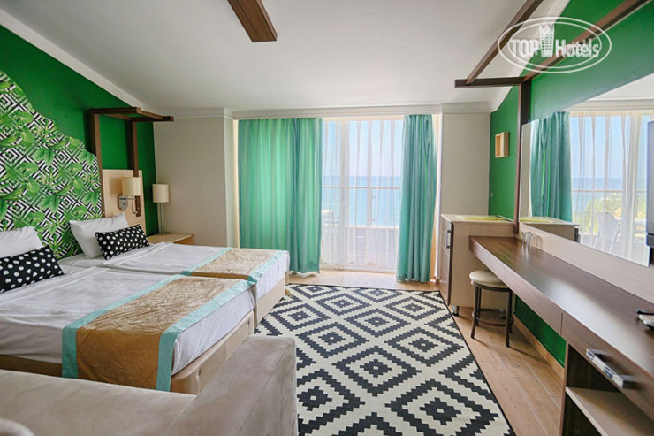 New photos from tourists Anjelique House 3*