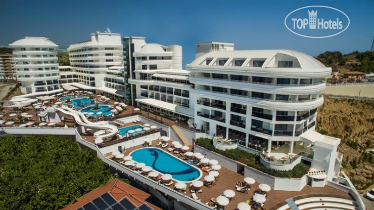 Hotelier's photos Laguna Beach Alya Resort & Spa 5*