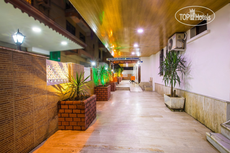 New photos from tourists Maldives Hotel 3*