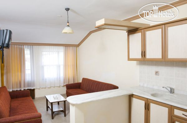 New photos from tourists Almera 1*