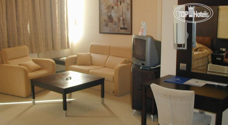 New photos from tourists Capital Plaza 4*