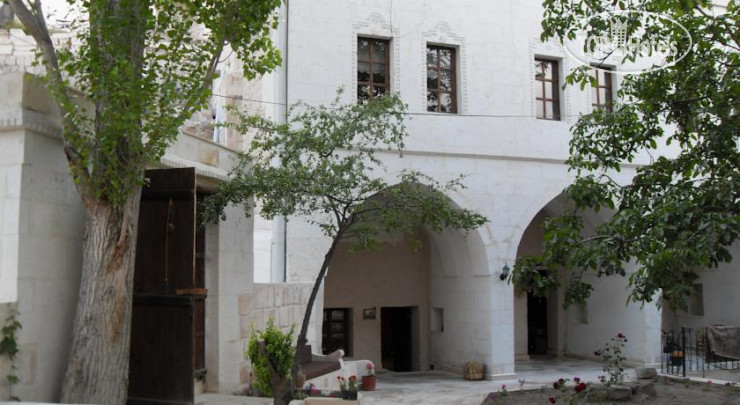Hotelier's photos El Puente Cave Hotel