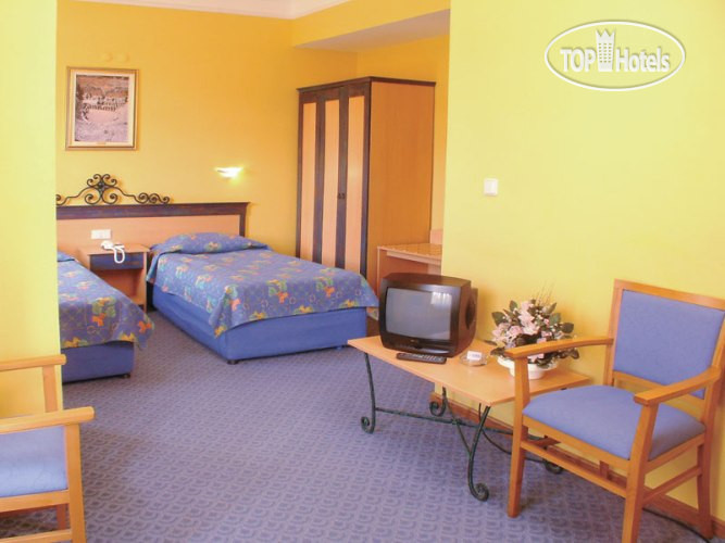 Новые добавленные фото туристов Hotel Tassaray 4*