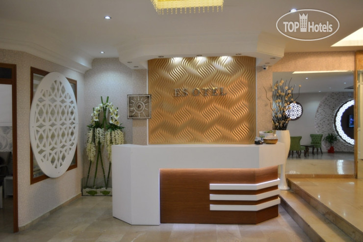 New photos from tourists Es Hotel