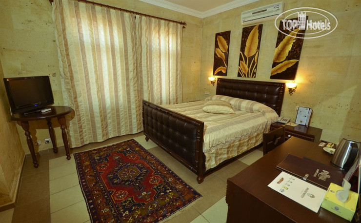 New photos from tourists Royal Stone Houses