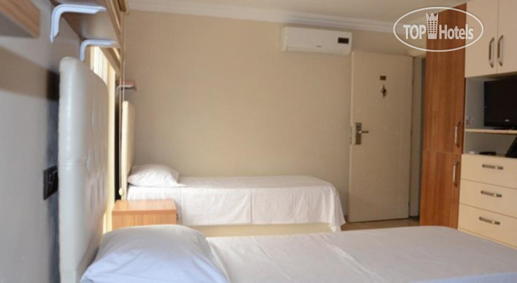 New photos from tourists Azra Residence