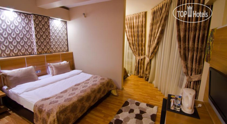 New photos from tourists Roof Garden Hotel 3*