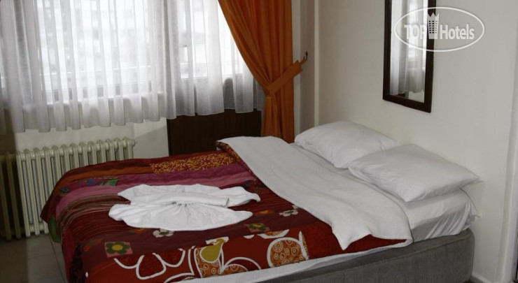 New photos from tourists Gure Paris Hotel 2*
