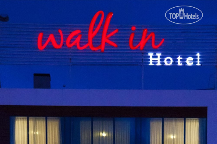 Photos Walk In