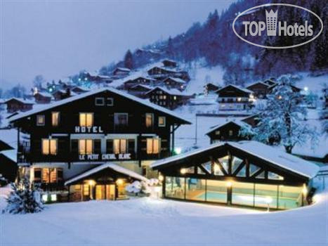 Фото Le Petit Cheval Blanc