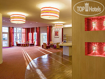 Фото Mercure Le Coudray Montceaux Parc du Coudray